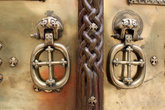 Дверь церкви в монастыре Святой Феклы