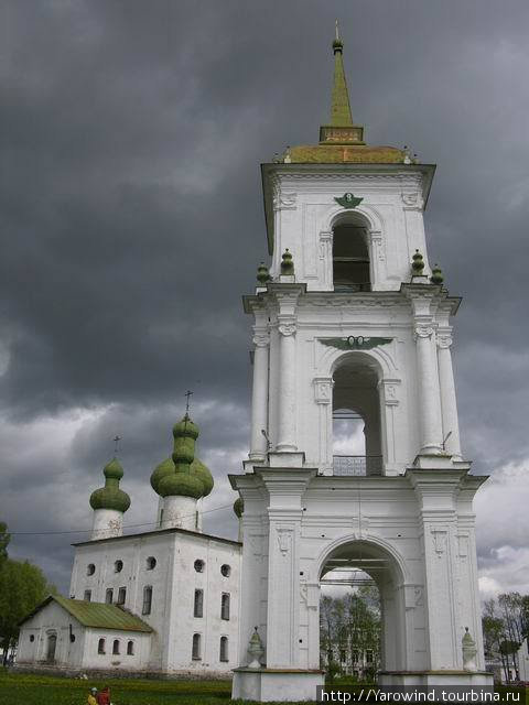 Соборная колокольня Каргополь, Россия