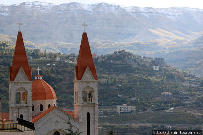 Купол и колокольни собора Святого Саба Бишари, Ливан