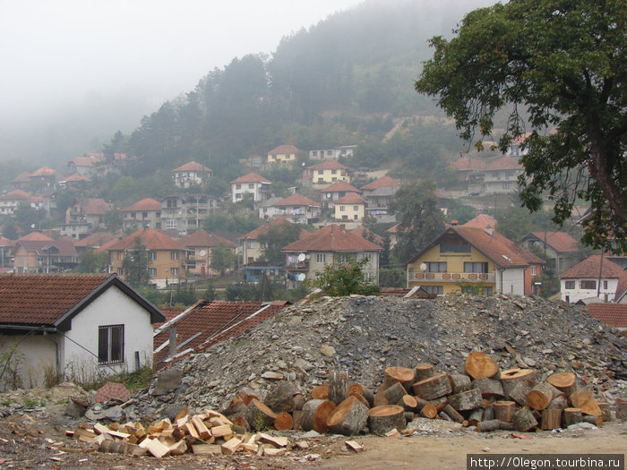 город Бело поле, отапливаются зимой дровами Черногория