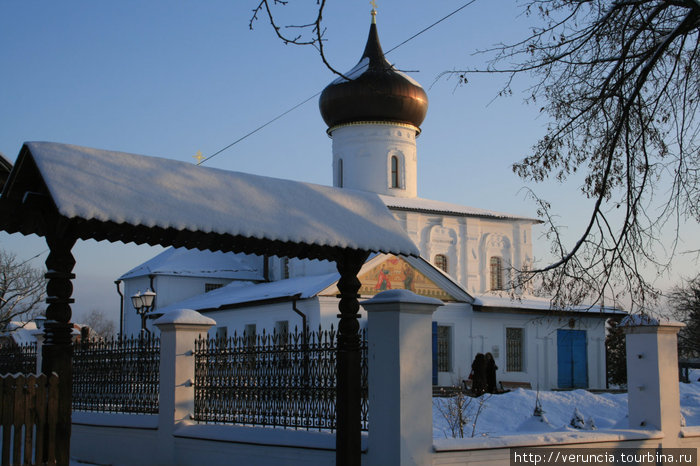 Георгиевская церковь, действующая. Старая Русса, Россия