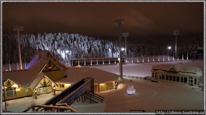 Центр лыжного спорта.
На данный момент идет реконструкция стадиона — чтобы он стал ещё лучше. Ханты-Мансийск, Россия