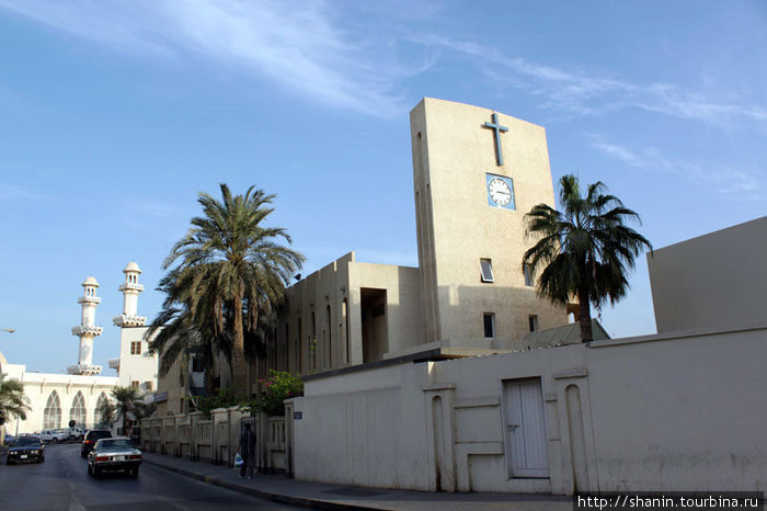 Церковь в центре Манама-сити Манама, Бахрейн