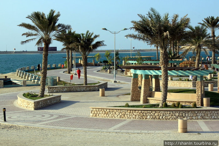 Парк на берегу залива Манама, Бахрейн