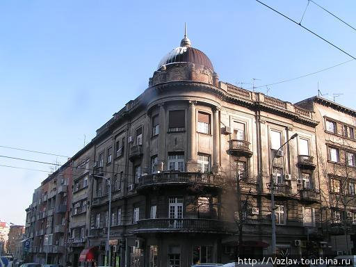 Серьёзный вид Белград, Сербия