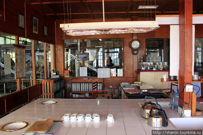 Кабинет Липтона на чайной фабрике Хапутале, Шри-Ланка