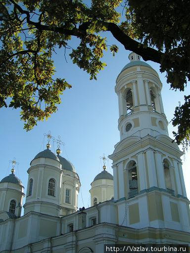 Светлые колокольни Князь-Владимирского собора Санкт-Петербург, Россия