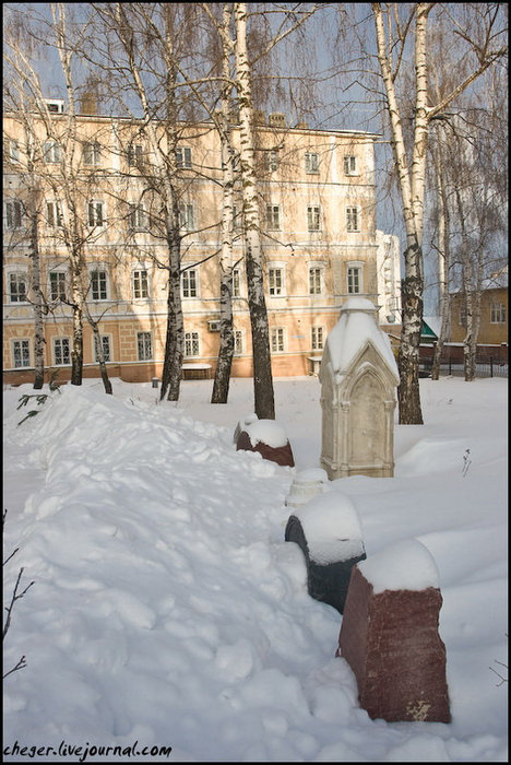 Небольшое церковное кладбище в пределах Радонежской церкыи Нижний Новгород, Россия