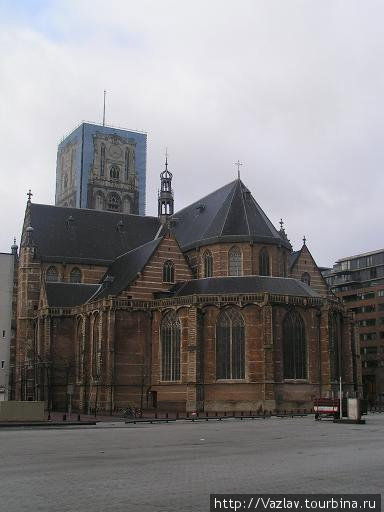 Вид на церковь с восточной стороны