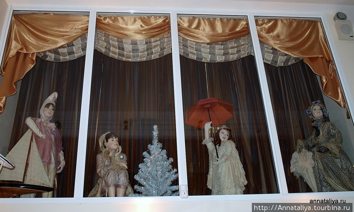 Есть в музее еще, так называемые, интерьерные куклы. Москва, Россия