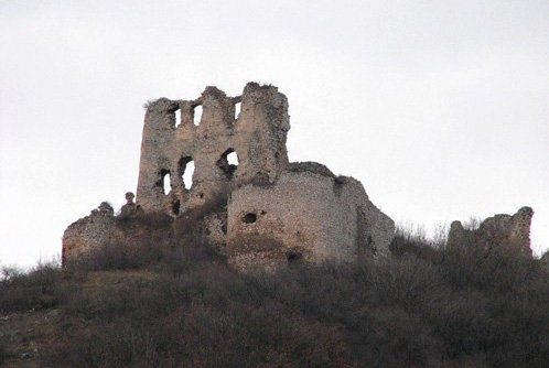 Руины замка Турня