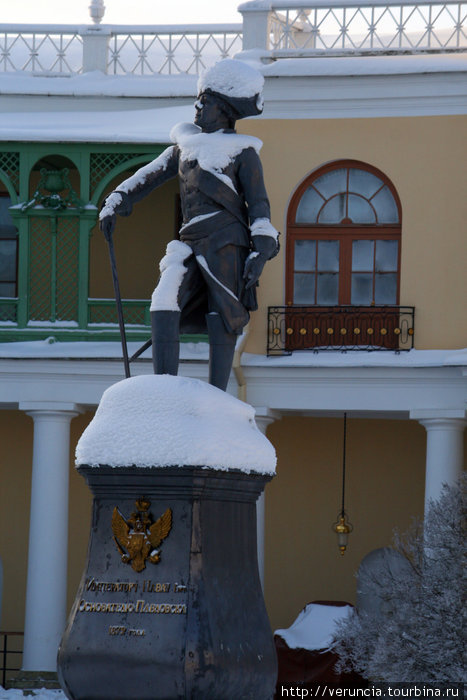 Император Павел Павловск, Россия