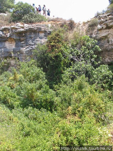 Пересыхающий водопад в Вади Дир Инон — единственный в Самарии.
©shurikls (2008 г.) Модиин, Израиль