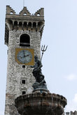 башня Палаццо Преторио и фонтан Нептуна