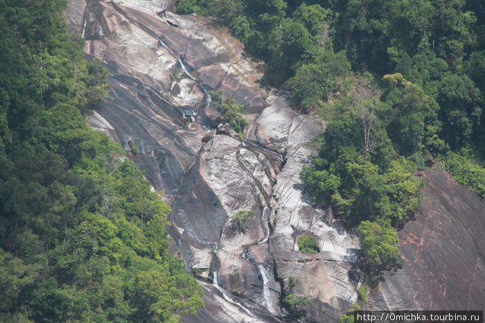 Водопады Семь колодцев (вид с канатной дороги) Малайзия