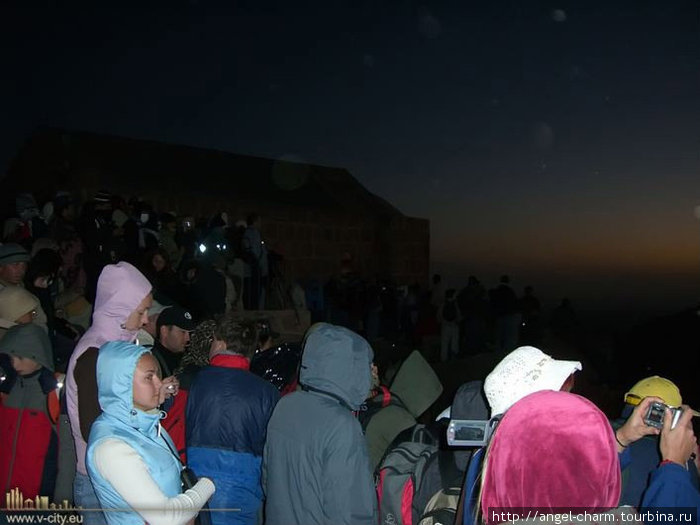 Египет . Ночное восхождение на гору Моисея Провинция Красное Море, Египет
