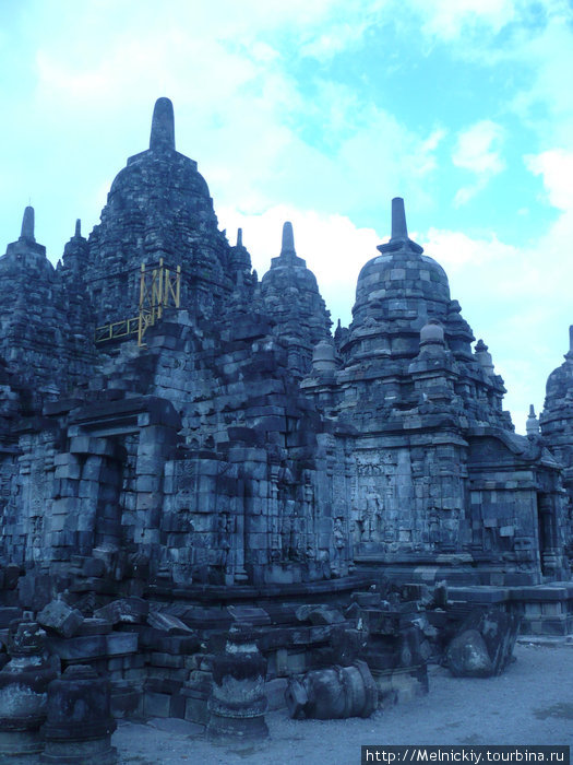 Храмы Боробудур, Прамбанан и Севу Боробудур, Индонезия