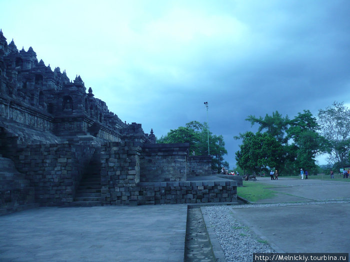 Храмы Боробудур, Прамбанан и Севу Боробудур, Индонезия