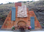 Монумент воинам в Степанакерте