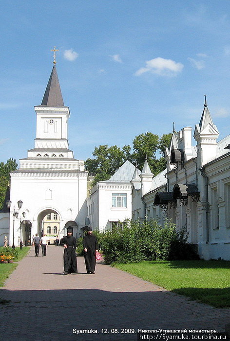 На территории монастыря. Дзержинский, Россия