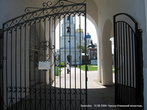 Ворота Николо-Угрешского монастыря.