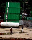 Соронг — один из крупных портовых городов Папуа.