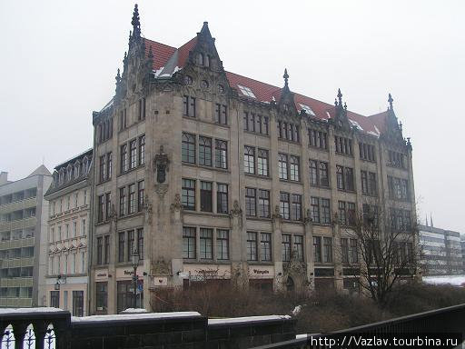 Такие здания лично мне по душе Берлин, Германия