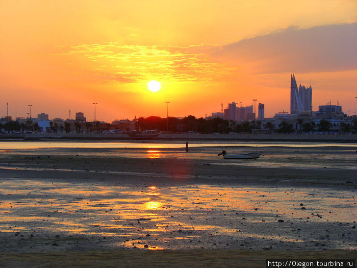 Закат над Манамой Манама, Бахрейн