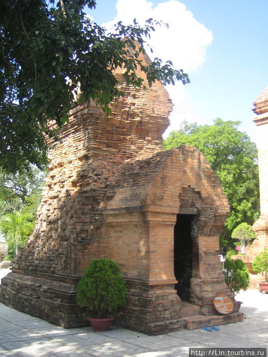 Храмы Понагар Нячанг, Вьетнам