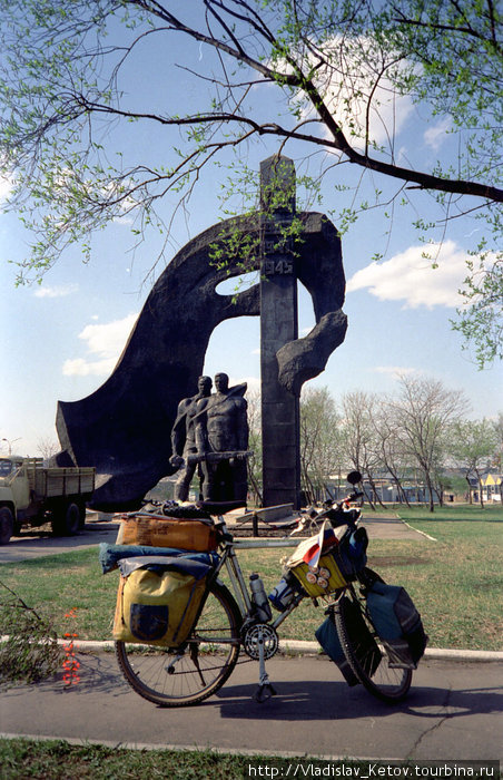 Памятник морякам Сихотэ-Алинский Биосферный Заповедник, Россия
