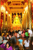 Храм золотого будды в Пицанулоке