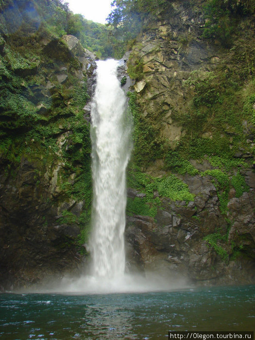 Рядом с деревней есть водопад Банауэ Рисовые Террасы, Филиппины