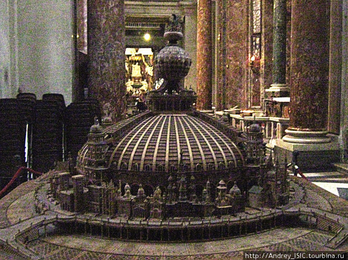 Миниатюра универсального Храма Христа Рим, Италия