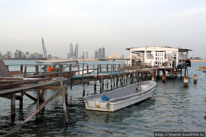 Сарайчик на берегу Персидского залива Манама, Бахрейн