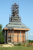 Новый храм — пока в строительных лесах
