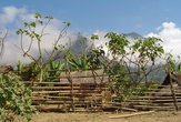 Первая деревня племени Кхму