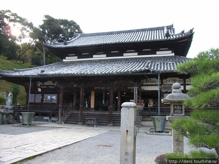 Храм Авалокитешвары Каннон-до Оцу, Япония