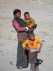 Тибетская мадонна с детьми. Автор Оксана Юркова