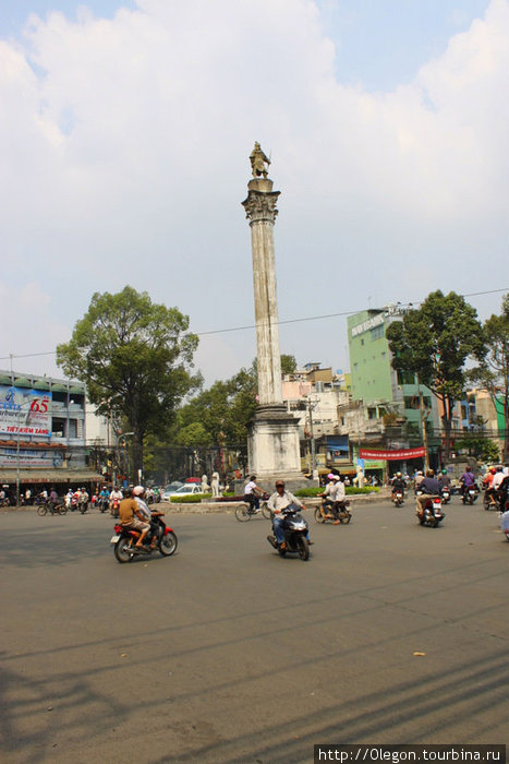 Проходя центральные улицы Хошимин, Вьетнам