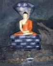 Будда в каменной пещере
