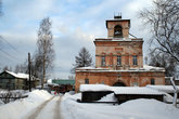 Введенский женский монастырь, основанный Иваном Грозным.