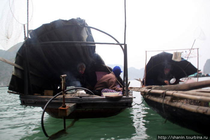 Жизнь на воде Халонг бухта, Вьетнам