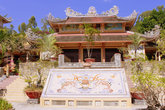 Пагода Лонгшон в Нячанге
