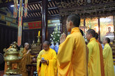 Воскресные пения буддистов