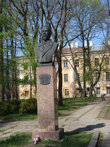Попов Александр Степанович 1859-1906 изобретатель радио и здесь есть музей его научных работ.