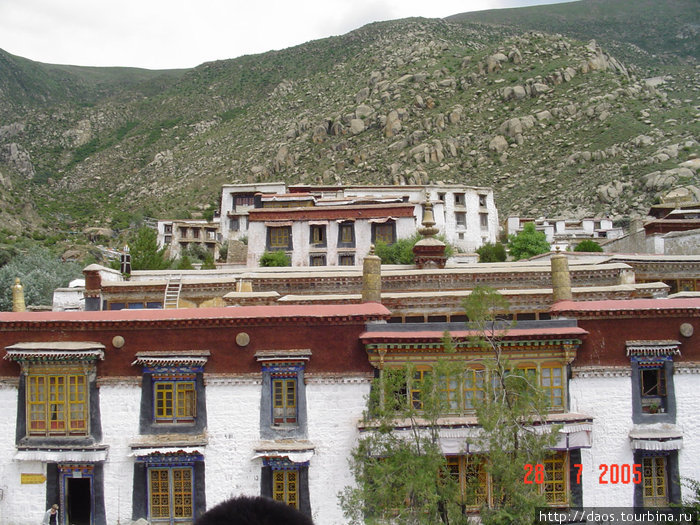 Дрепунг - самый крупный монастырь-университет Лхаса, Китай