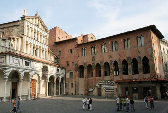 Палаццо Вескови / Palazzo dei Vescovi