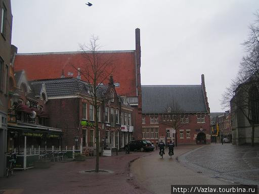 В центре города Алкмар, Нидерланды