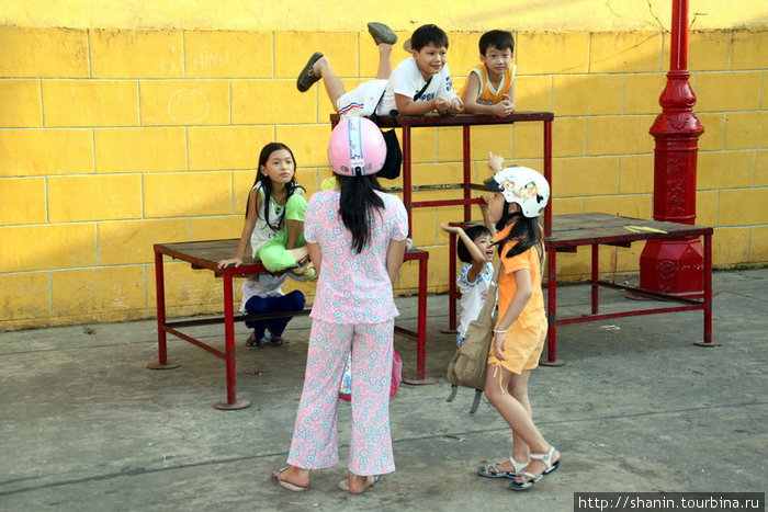 Дети Тяудок, Вьетнам