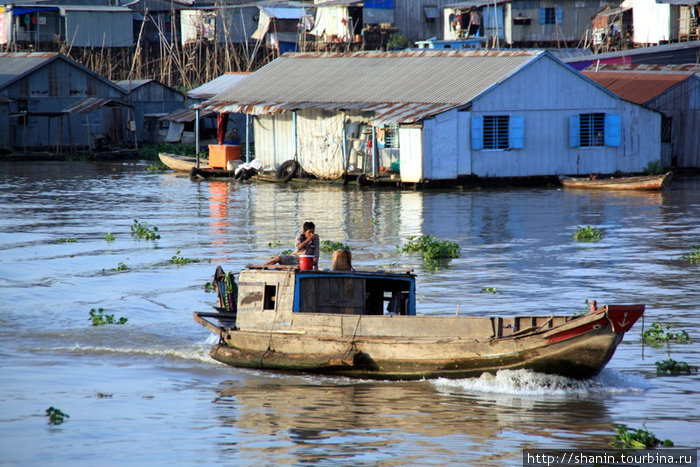 Лодка на полном ходу Тяудок, Вьетнам